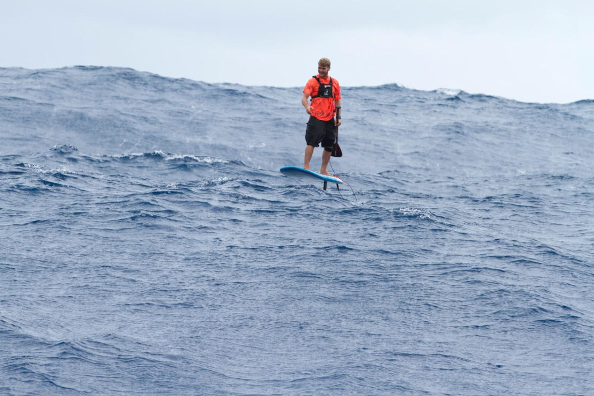 Zane Record-Breaking HydroFoil Run: Maui2Moloka’i